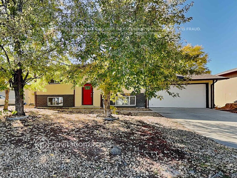 Primary Photo - 1597 S Uvalda St