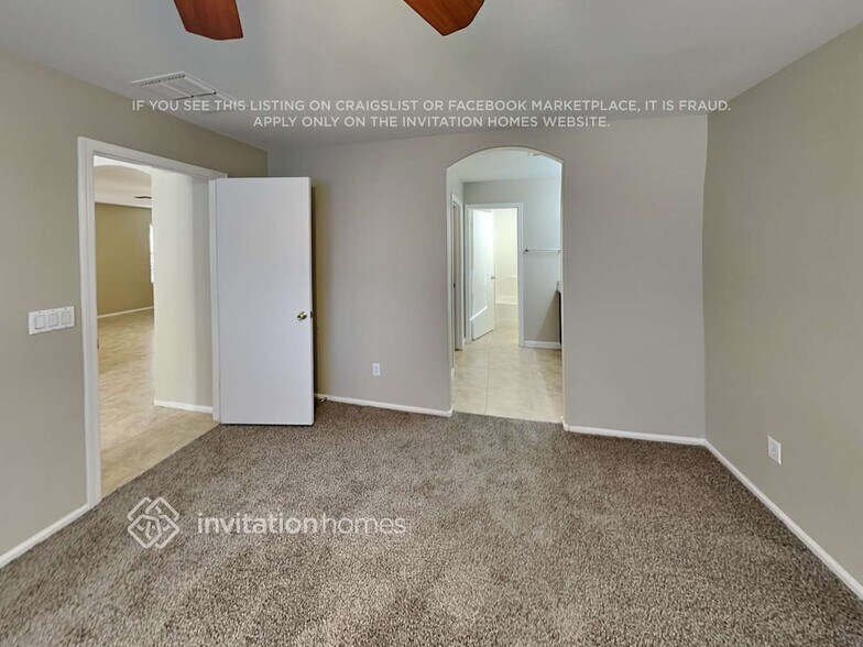 Building Photo - 40177 N Costa Del Sol Dr