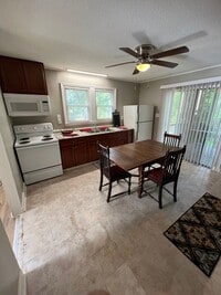 Building Photo - 2 Bed House! COMING SOON! DEPOSIT-FREE Renting option thru OBLIGO! Deposit Alternative available