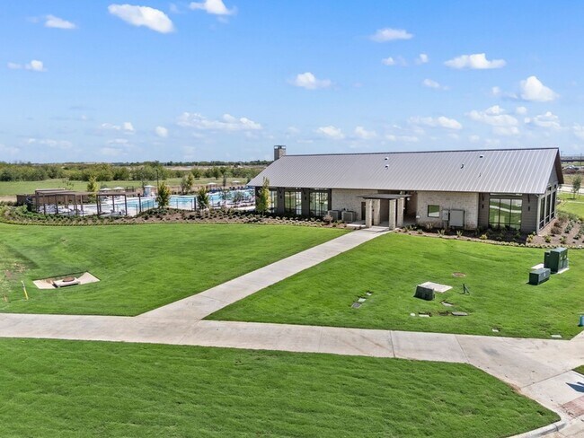 Building Photo - 1216 W Yarrow Ave