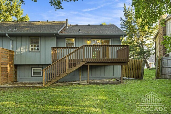 Building Photo - 14121 W 88th Pl