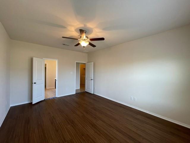 Building Photo - 1001 Hillrose Dr