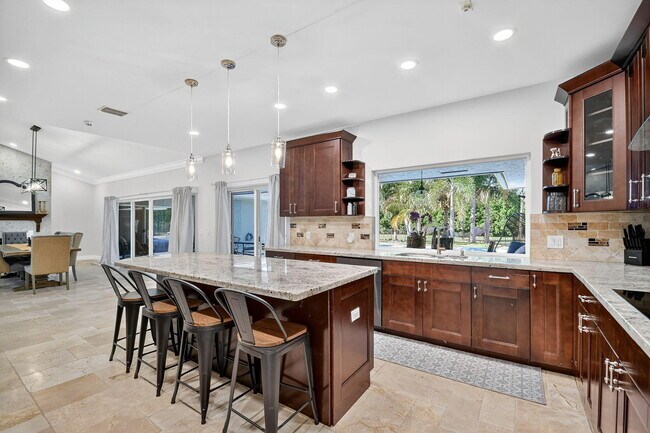 Building Photo - 13172 Doubletree Cir