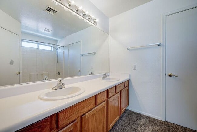 Building Photo - COMING SOON1 Beautiful 4 Bed 2.5 Bath Home...