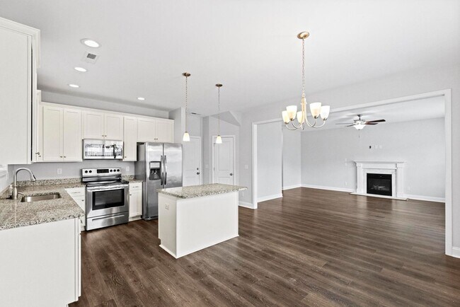 Building Photo - Landing at Lewis Creek Home For Rent!