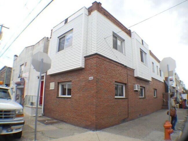 Building Photo - 1946 McKean St