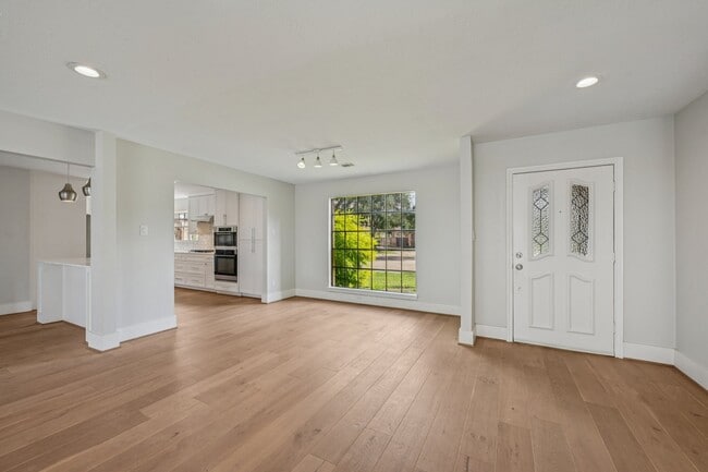 Building Photo - 1706 Cedar Creek Ct