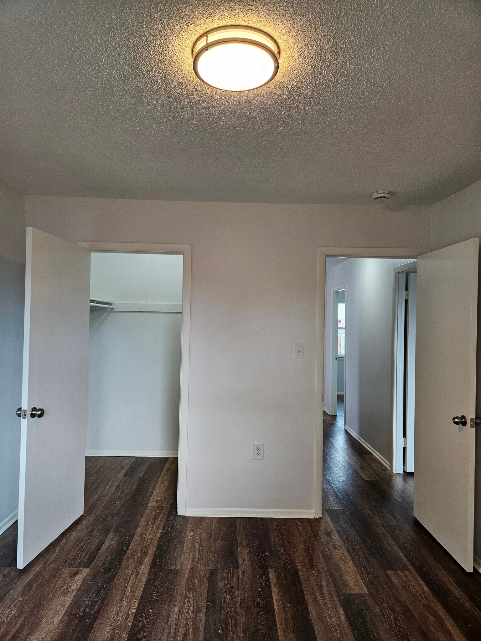 Building Photo - 6322 Bentham Ct