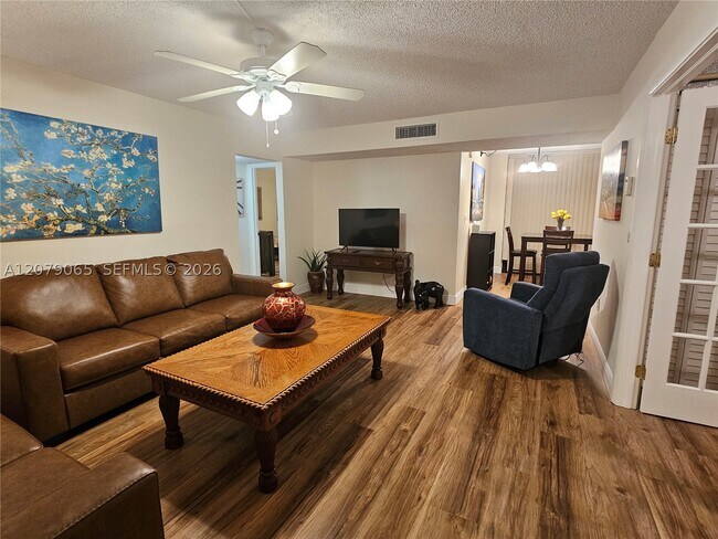 Building Photo - 8065 SW 107th Ave