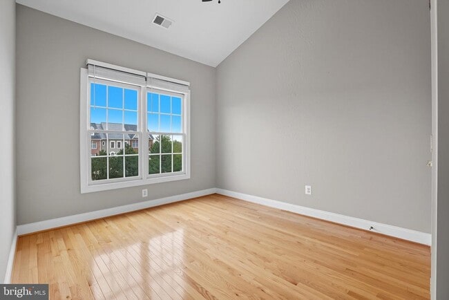 Building Photo - 6924 Stanwick Square