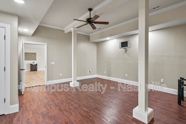 Building Photo - 7 Crooked Stick Ln
