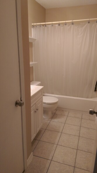 Building Photo - 4780 Pontchartrain Dr