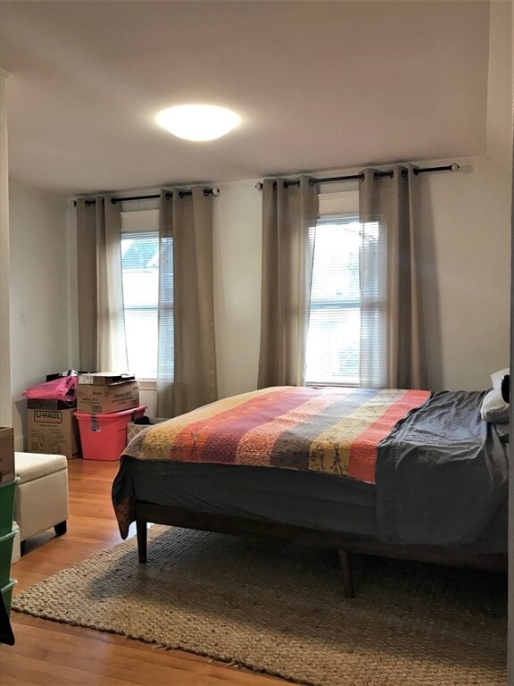 Building Photo - 76 Wenham St