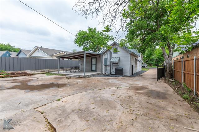 Building Photo - 890 Ross Ave