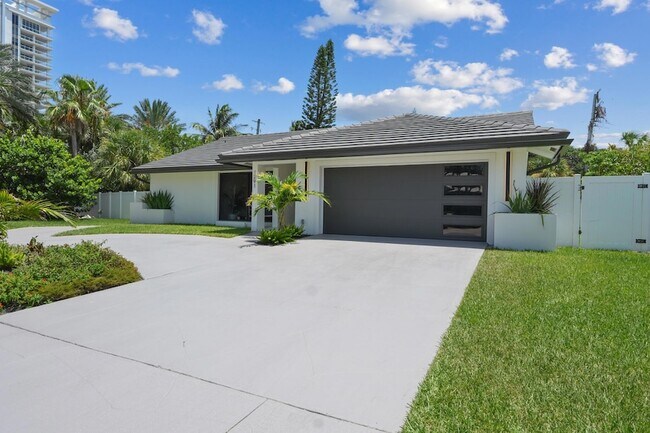 Building Photo - 1291 Bimini Ln