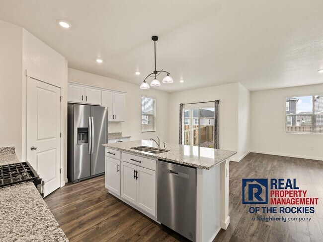 Building Photo - Fantastic 4-Bed, 2-Bath Ranch Style Home i...