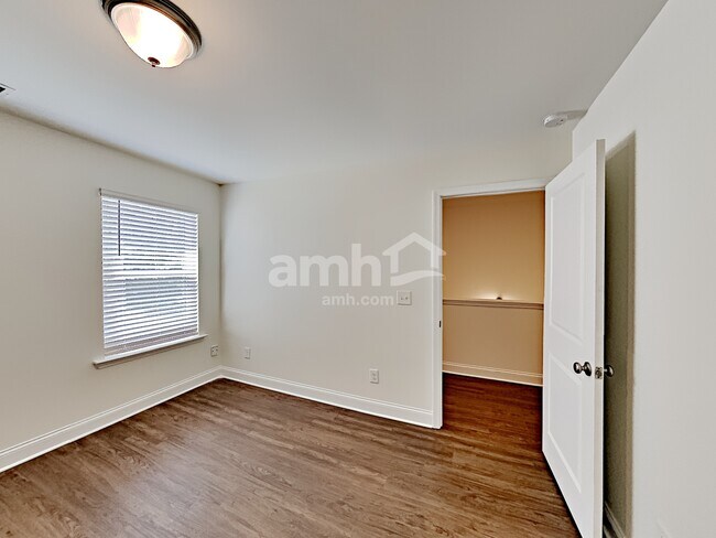 Building Photo - 179 Makenna Dr