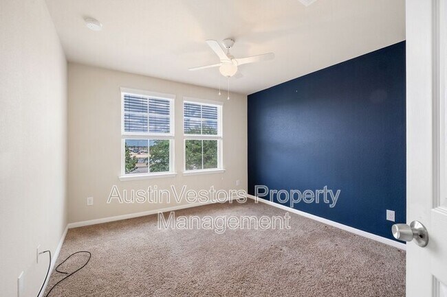 Building Photo - 730 Lost Pines Ln