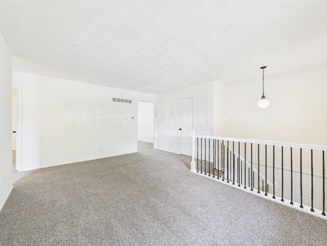 Building Photo - 2833 Tepee Ave