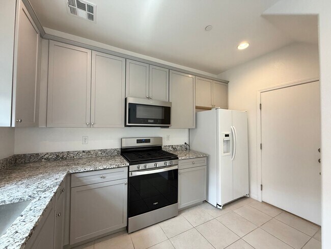 Building Photo - Brand-New 4-Bedroom Home in Cadence with Mountain Views & Modern Upgrades