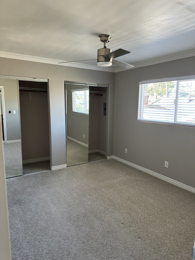 Bedroom double door closet - 3345 29th St