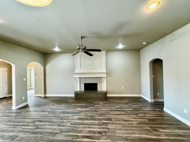 Building Photo - Cooper ISD beauty