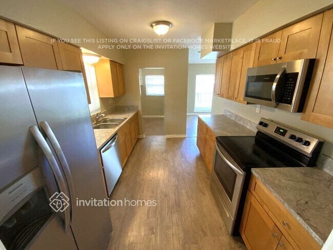 Building Photo - 126 S 11th St