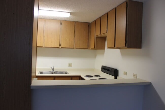 Building Photo - FOR RENT-1314 Kinau ST #204