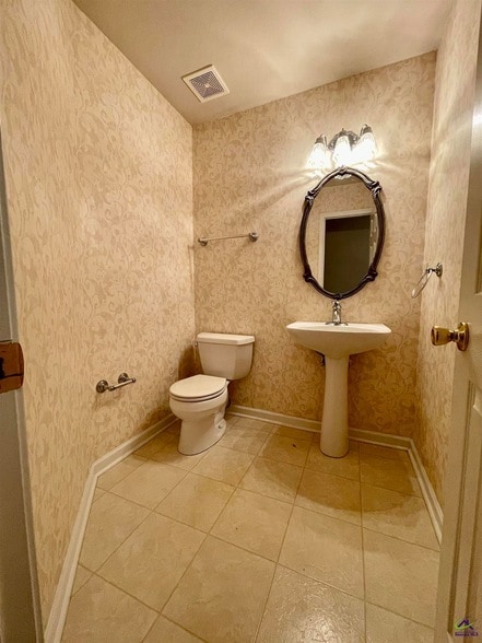 Building Photo - 103 Oros Point