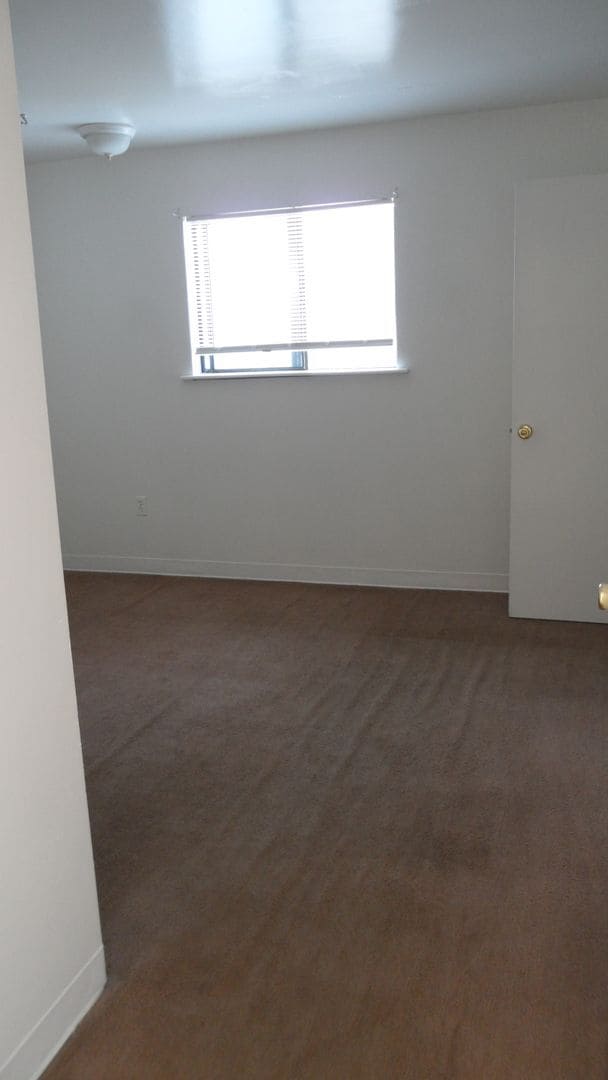 Building Photo - (1614 8th Ave)