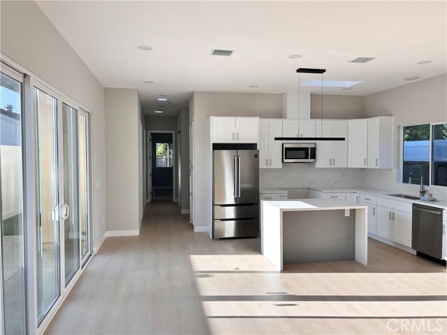 Building Photo - 7404 Hatillo Ave