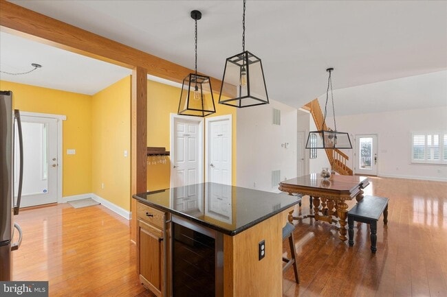 Building Photo - 882 Liberty Furnace Rd