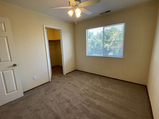 Building Photo - 16682 San Benito Dr