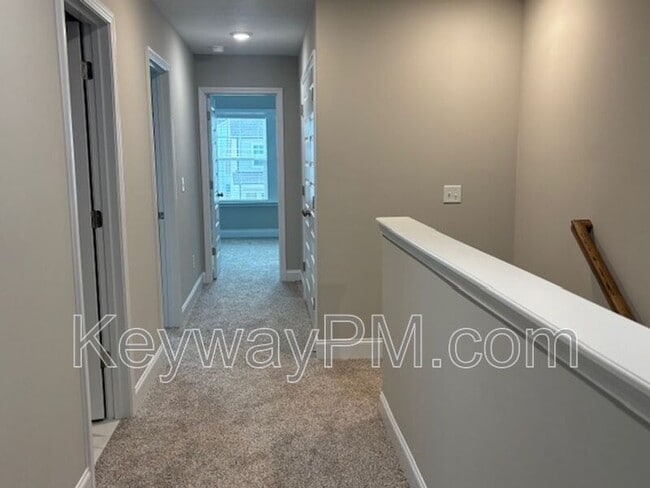 Building Photo - 2040 Denmark Ave SE