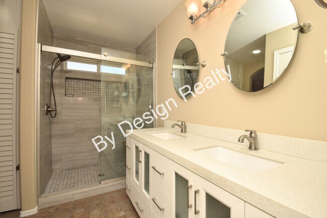 Building Photo - West Tucson 3 Bed 2 Bath with Den