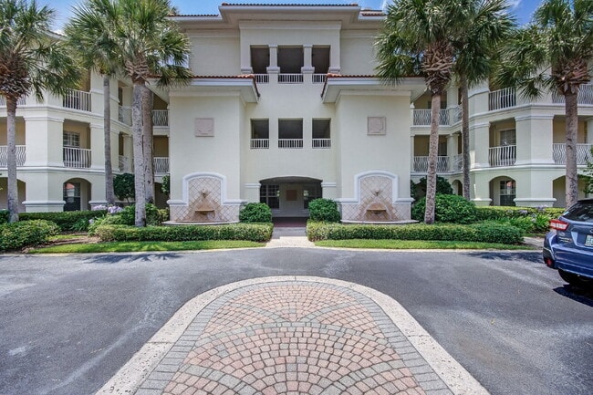 Building Photo - Fully Furnished 3/3 Ocean Grande Condo