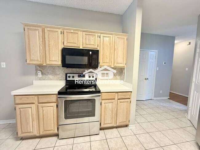 Building Photo - Beautiful Two-Story Home with Space, Comfo...