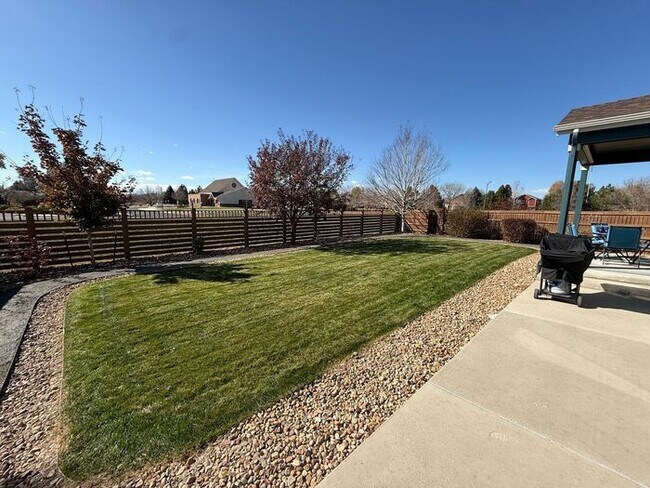 Building Photo - Charming Loveland 3-Bedroom Ranch with Modern Upgrades on a Large Cul-de-Sac Lot