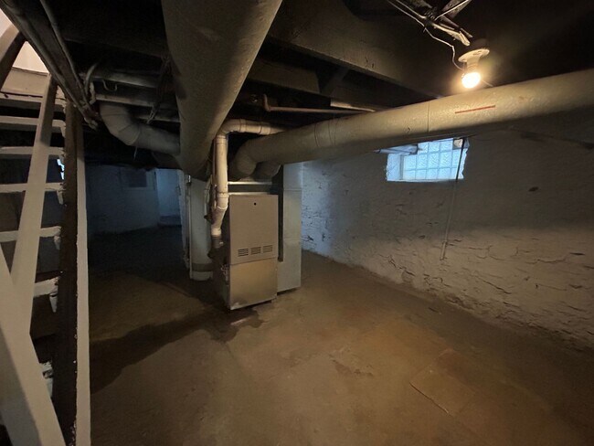 Building Photo - Newly Updated 3 bedroom 1.5 Bath in Cheviot