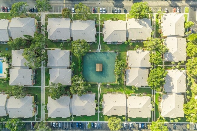 Building Photo - 646 Kenwick Cir