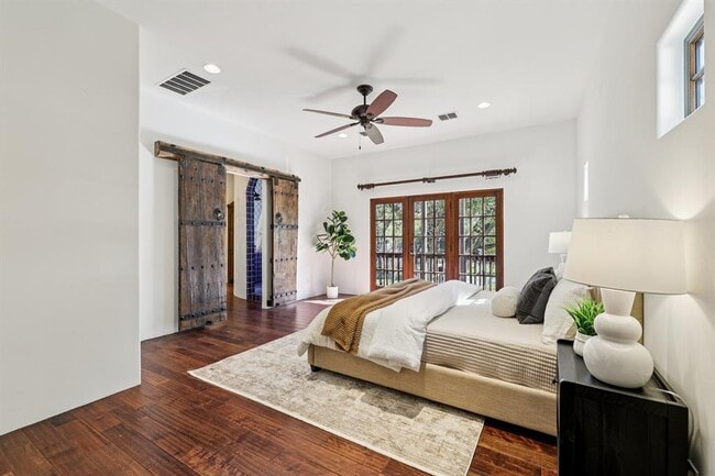 Building Photo - 2706 Pearce Rd