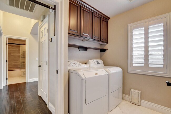 Building Photo - Stunning Aliante Single-Story with Casita ...