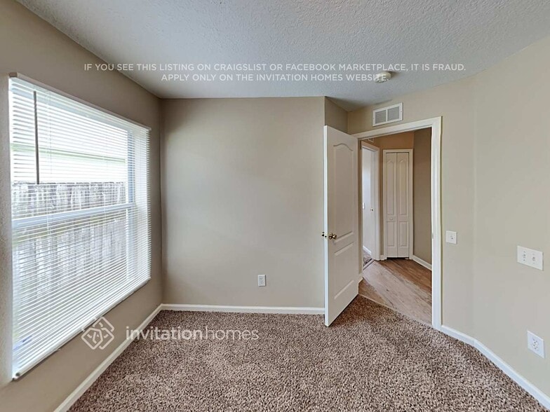 Building Photo - 13250 Early Run Ln