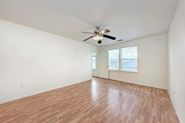 Building Photo - 3106 King St