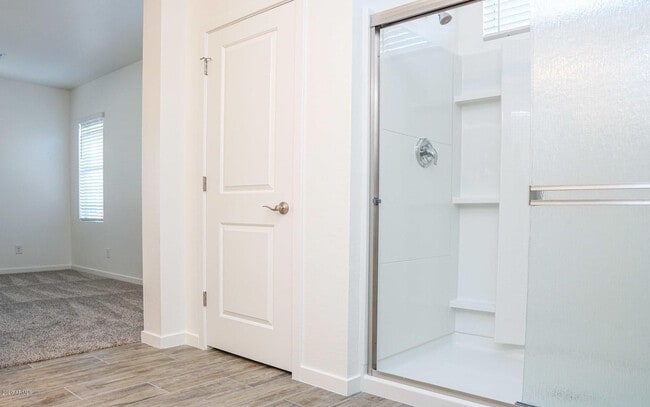 Building Photo - 16013 N 65th Ave