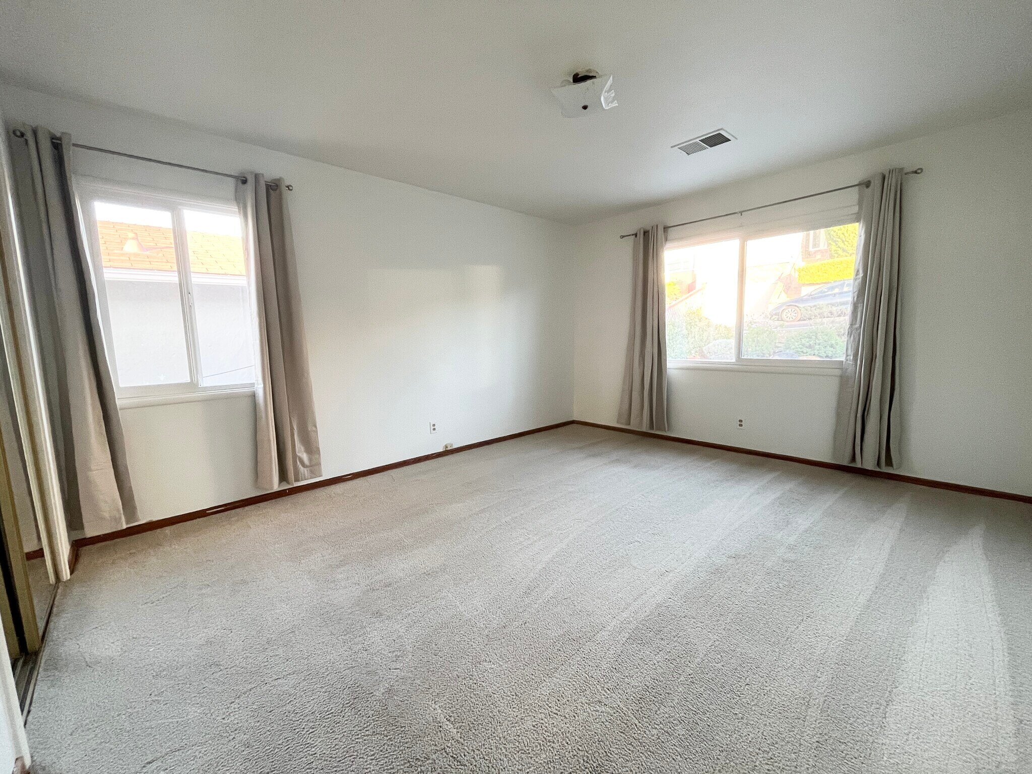 Room For Rent - 2505 Mira Vista Dr