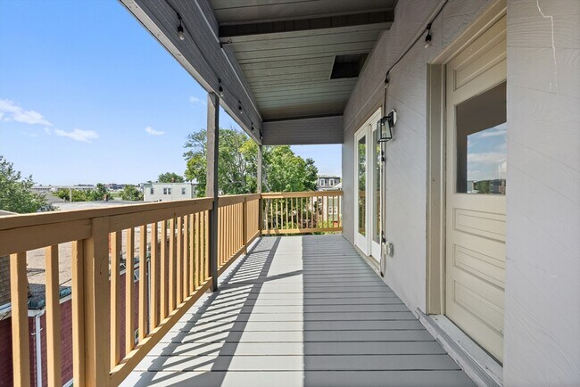 Building Photo - 159 Cowper St