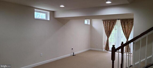 Building Photo - 4506 Nightingale Ct