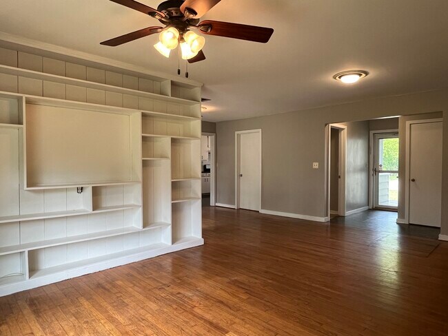 Living Room - 2129 W Arrowhead Dr