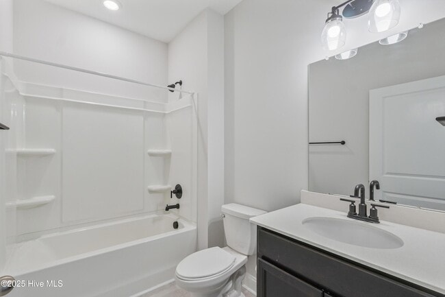 Building Photo - 570 Tullimore Ln